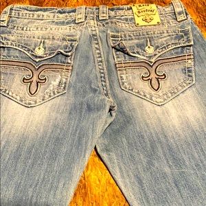 EUC. Men’s Rock Revival Jeans